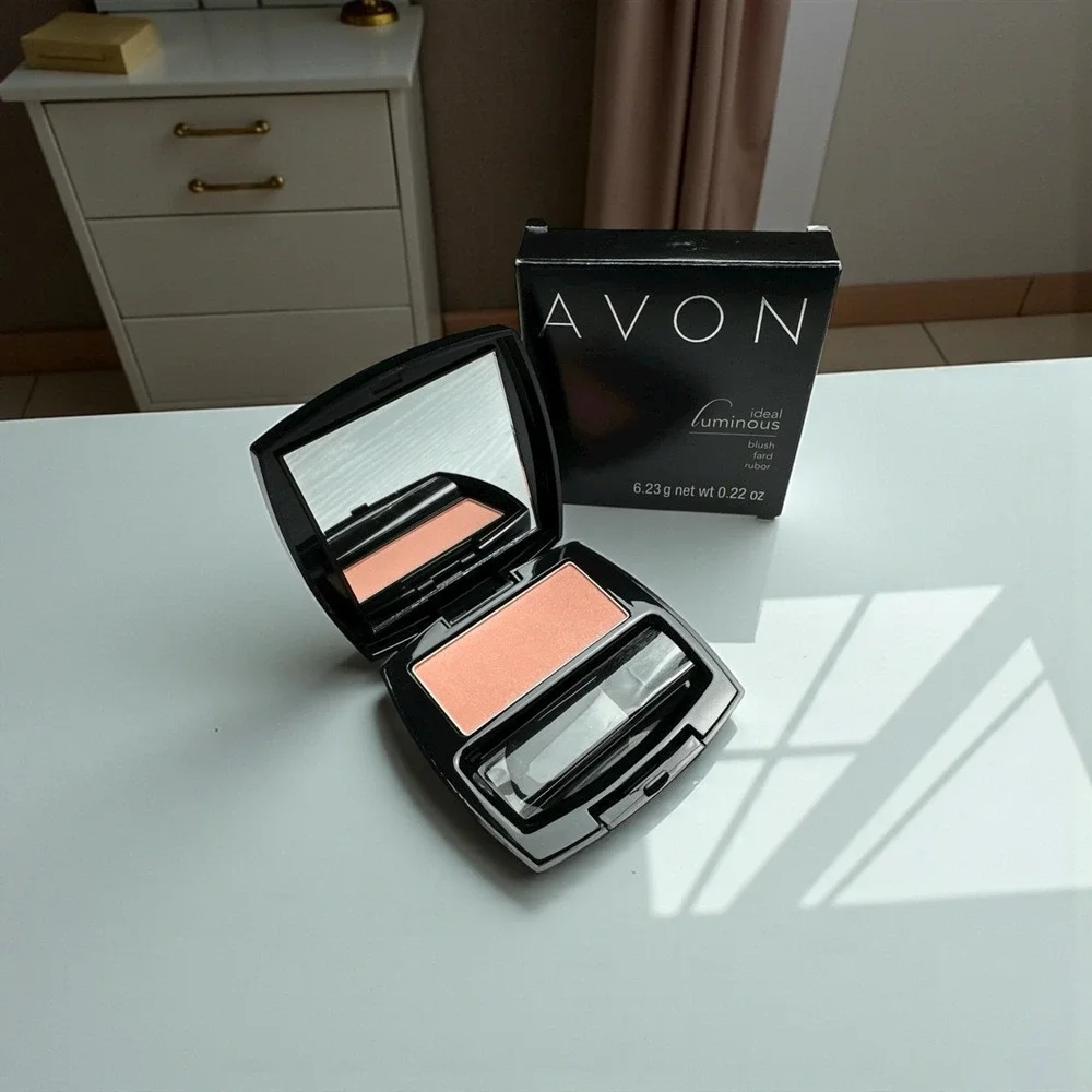 Avon Ideal Luminous Blush CORAL RADIANCE E101 Full‎ Size Discontinued New In Box